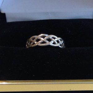 Braided ring